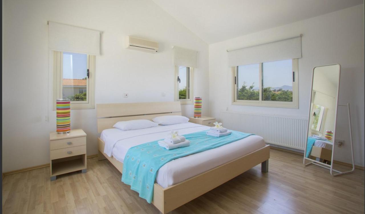 Soothing Sunset Villa With Private Pool, 200M From The Beach Perivolia Exterior photo